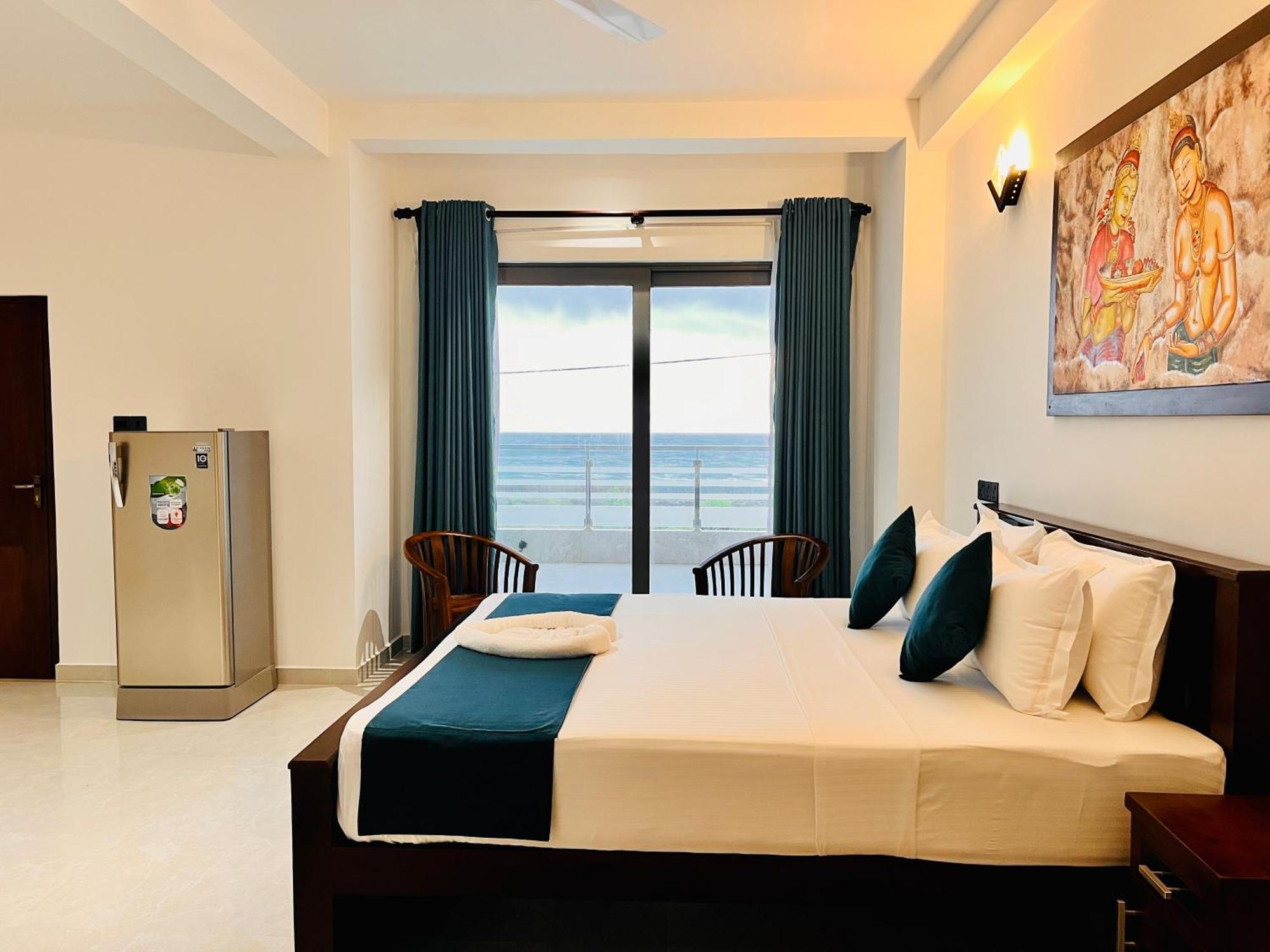 Ocean Front Villa Хикадува Екстериор снимка